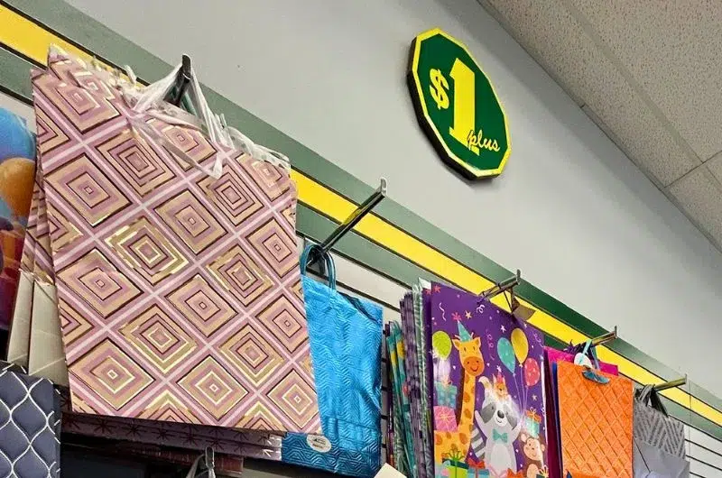 Photo Dollarama Économies d'argent sur les achats.
