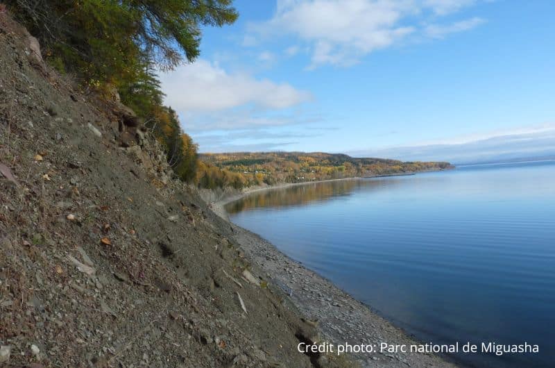 Découvrez le Parc national de Miguasha, le plus petit parc national du Québec (SEPAQ), qui vous invite à découvrir le monde des fossiles marins. Il s'agit aussi d'un des rares sites québécois faisant partie du patrimoine de l'Unesco. Un article issu du blog Pour un bonheur simple.