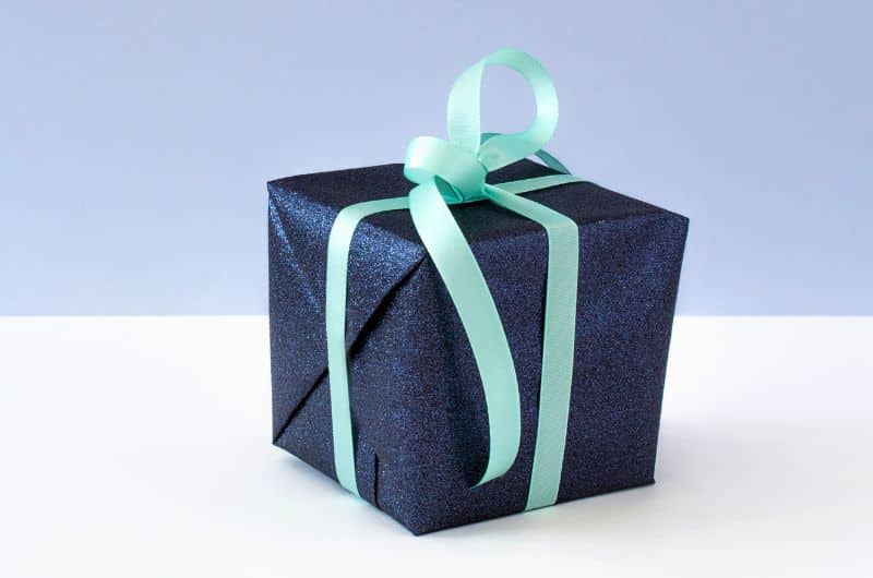 Boîte-cadeau pour un anniversaire, une fête, Noël ou un autre événement spécial.