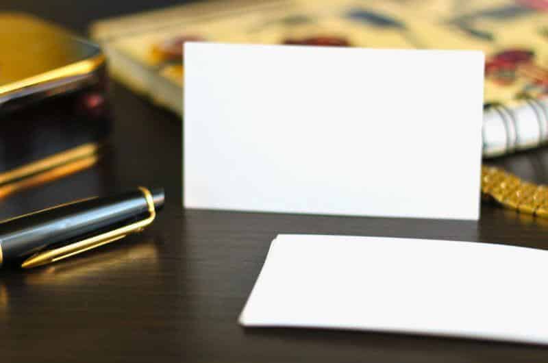 Des messages positifs peuvent aussi être offerts à des collègues de travail ou membres de notre équipe. Un visuel au soutien d'un article du blog Pour un bonheur simple.