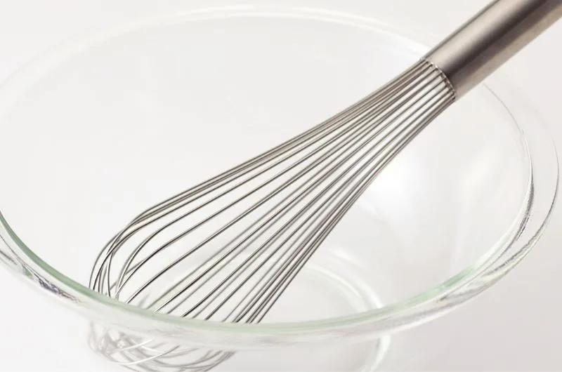 Articles et accessoires pour faire la cuisine.