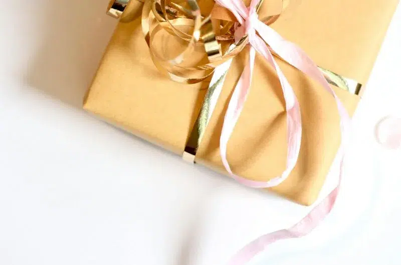 Voici des idées de cadeaux pour offrir du beau bonheur simple à son entourage.